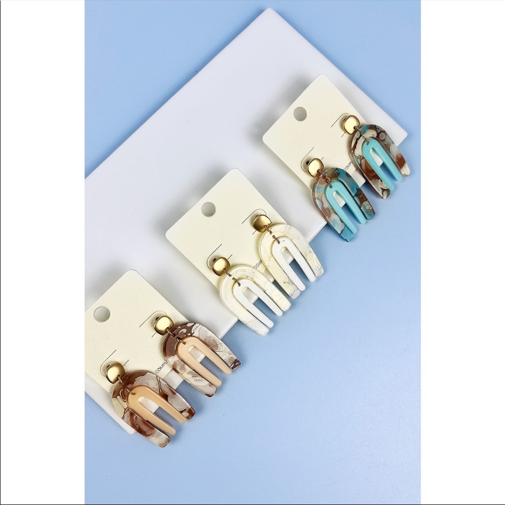 Beautiful earrings - Picture 4 of 4